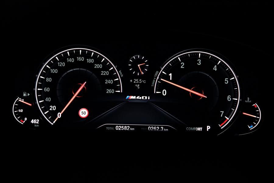 Панель приборов BMW X3 M40i (G01) 2017 года  (WW) (фото 153 из 184)